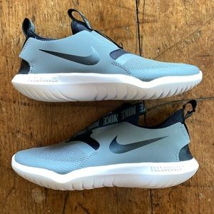 Nike Flex Runner Little Kid size 2